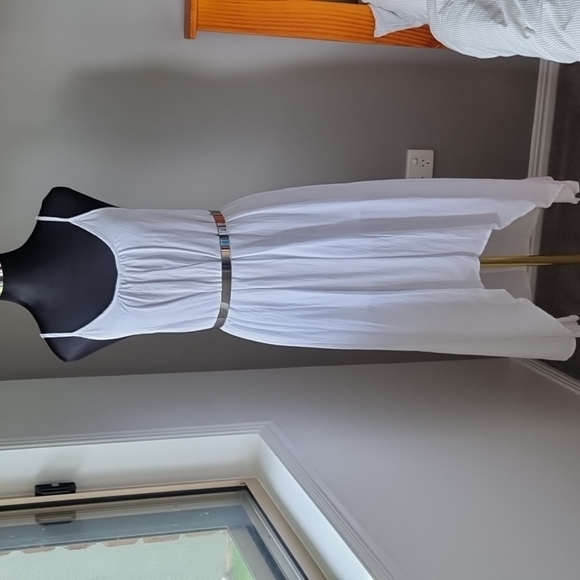 White Summer dress from Lily Whyt Size 10 NWOT - Picture 5 of 16